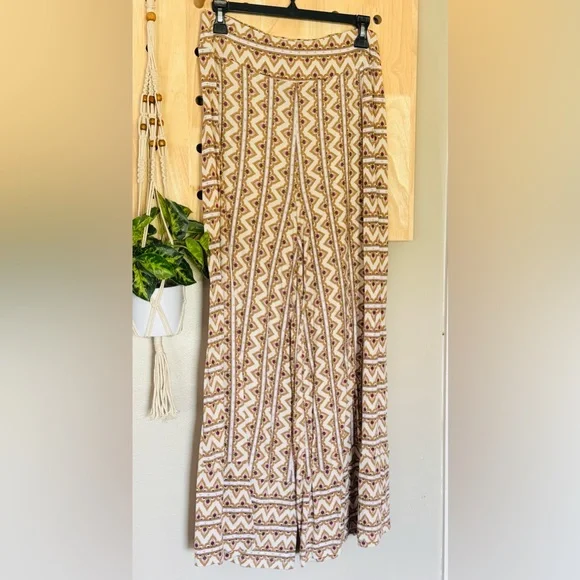 FARM RIO Anthropologie Cream and Brown Wide-Leg Pants Size Medium Petite - Picture 2 of 7